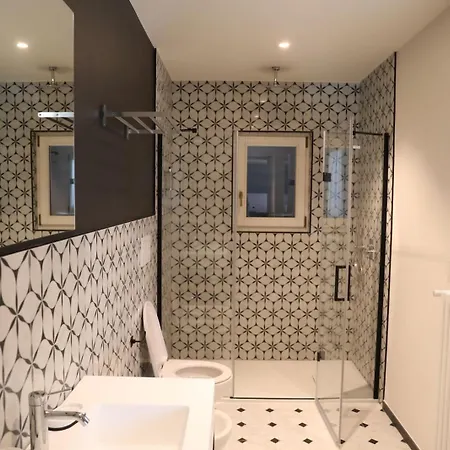 - La Corte Dei Mercanti - Centro Storico Apartman Stresa