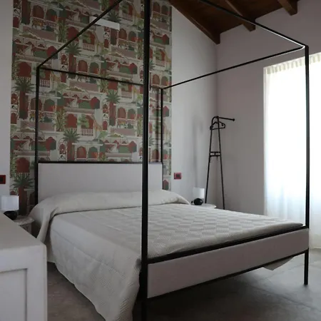 - La Corte Dei Mercanti - Centro Storico Apartment