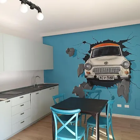 - La Corte Dei Mercanti - Centro Storico Apartment Stresa