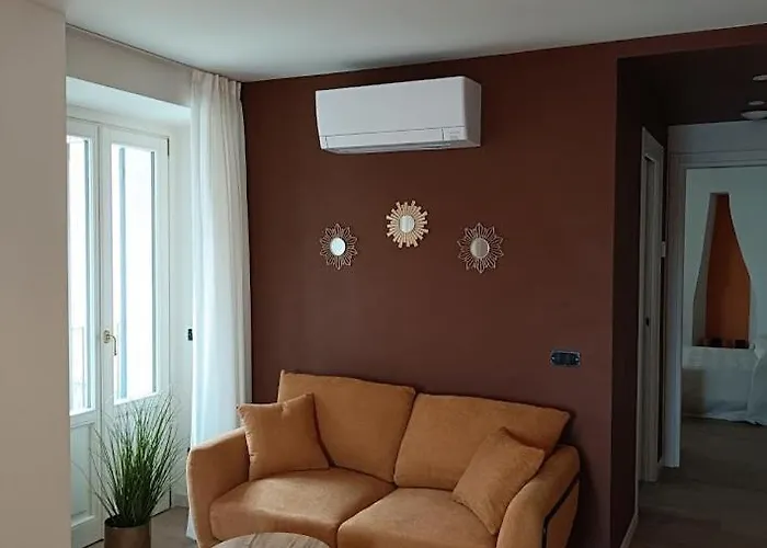 - La Corte Dei Mercanti - Centro Storico Apartamento Stresa