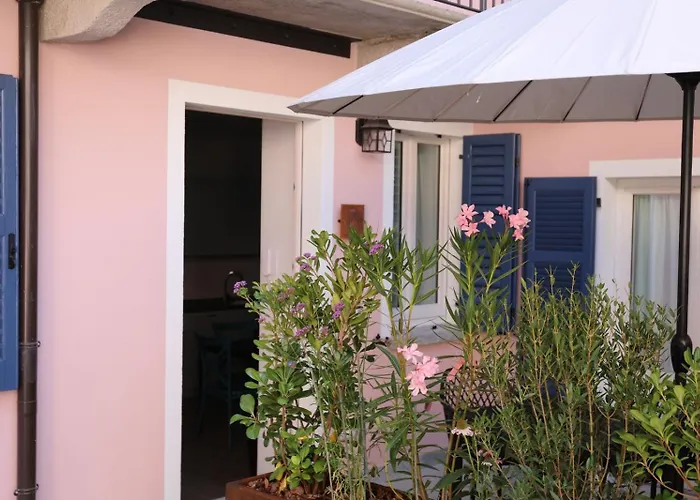 - La Corte Dei Mercanti - Centro Storico Apartman Stresa