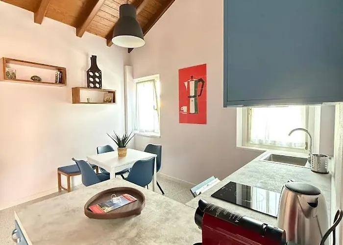 - La Corte Dei Mercanti - Centro Storico Apartman Stresa