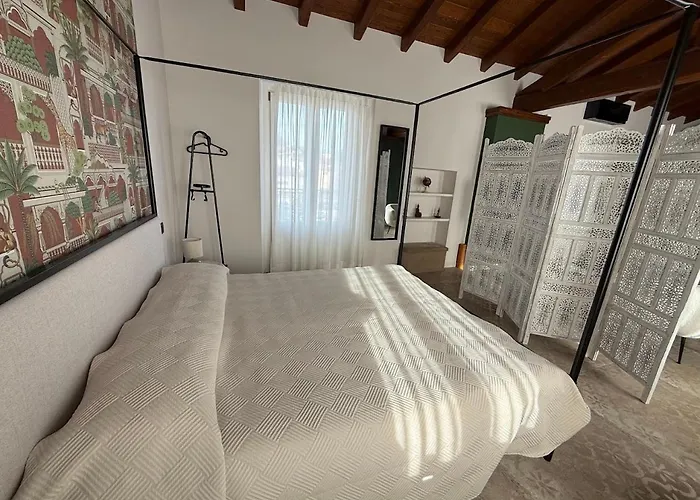 - La Corte Dei Mercanti - Centro Storico Apartamento *