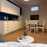- La Corte Dei Mercanti - Centro Storico Διαμέρισμα *