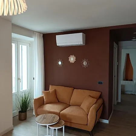 - La Corte Dei Mercanti - Centro Storico Apartmán Stresa